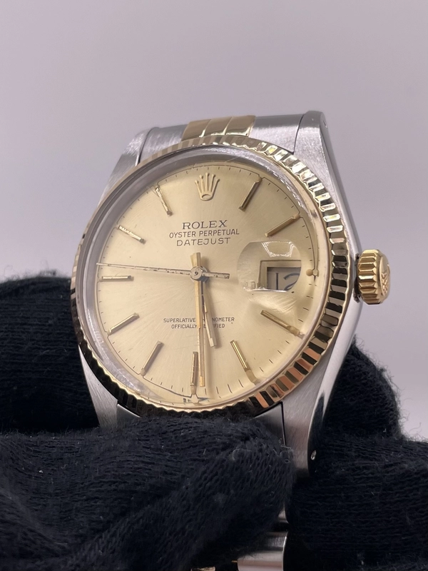Rolex Datejust Champagne Stick Dial on D Link Jubilee Bracelet Ref. 16013 1985 view 3