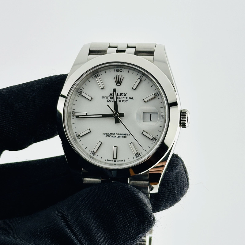 Rolex Datejust White Index Dial on Jubilee Ref. 126300 Card 2024 view 3