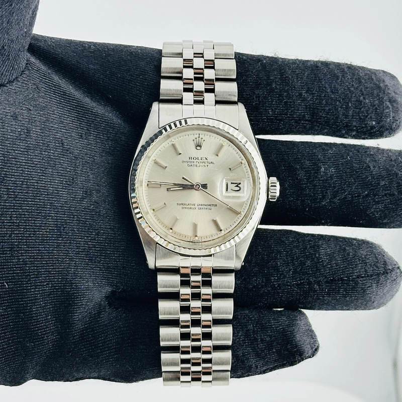 Rolex Datejust Silver Stick Dial on D Link Jubilee Bracelet Ref. 1601/4 1971 view 2