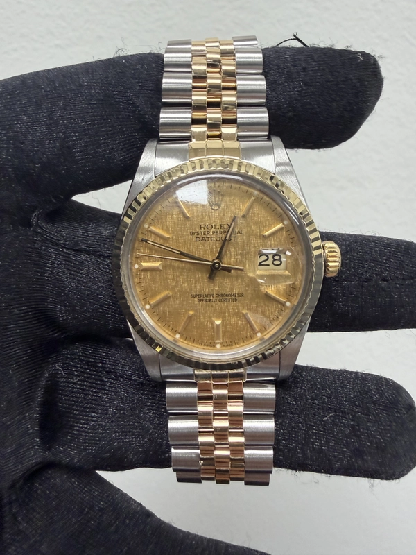 Rolex Datejust Champagne Linen Dial on D Link Jubilee Ref. 16013 1985 view 2