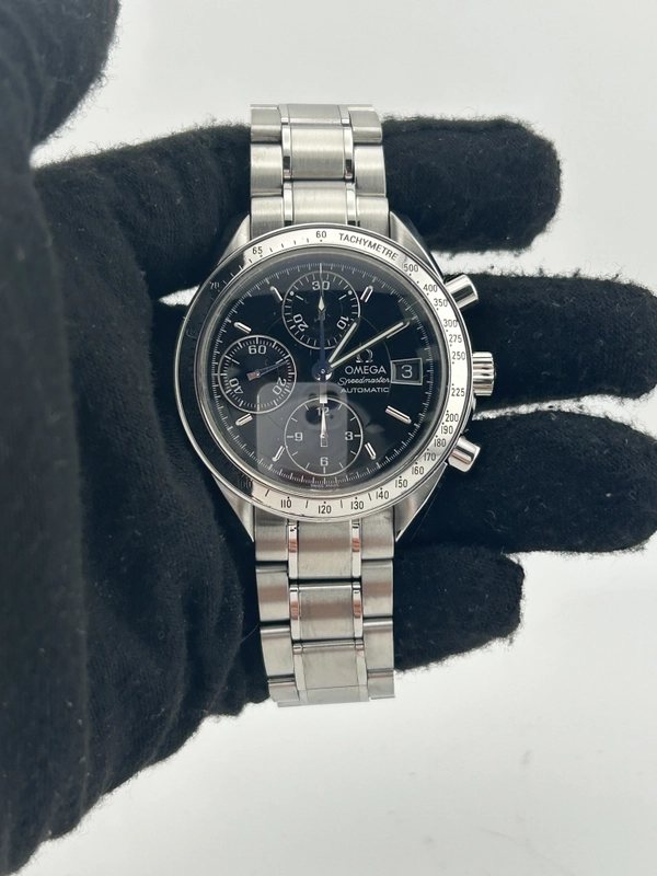 Omega Speedmaster Black Dial on Stainless Steel Bracelet Ref. 3513.50.00 view 2