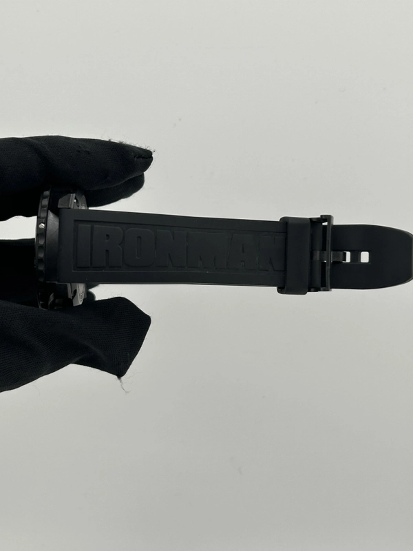 Breitling Endurance Pro Black Dial on Black Rubber Strap Ref. X82310A71B1S1 Complete 2025 view 5