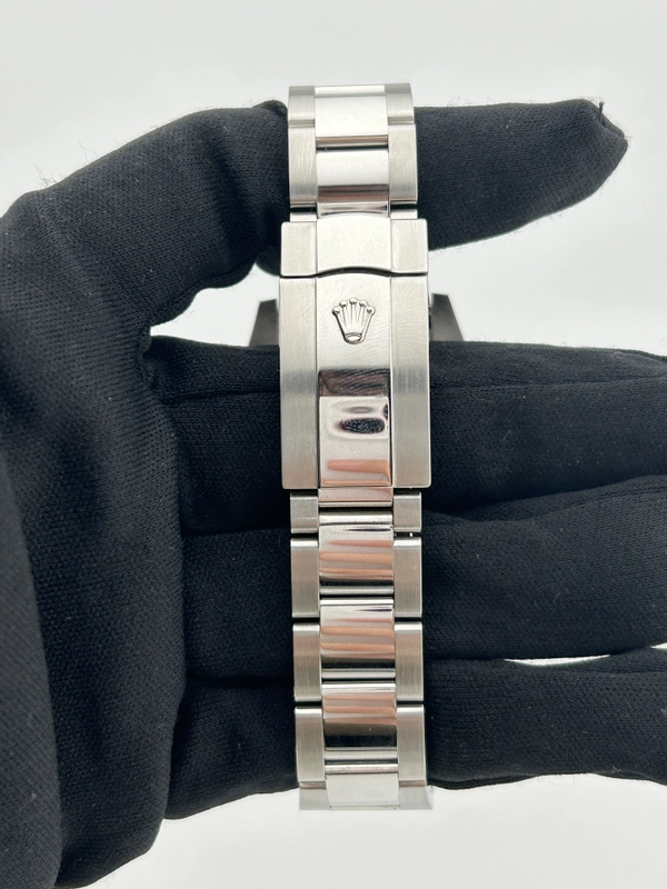 Rolex Datejust II Black Stick Dial on Oyster Ref. 116300 Card 2013 view 4