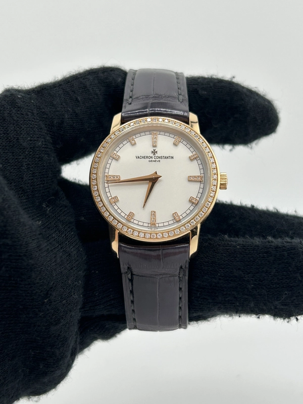 Vacheron Constantin Traditionnelle White Dial on Black Leather Strap Ref. 25558/000R