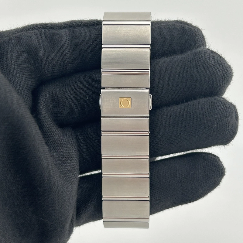 Omega Constellation Silver Dial on Stainless Steel Bracelet Ref. 123.10.35.20.02.002 Card 2018 view 4