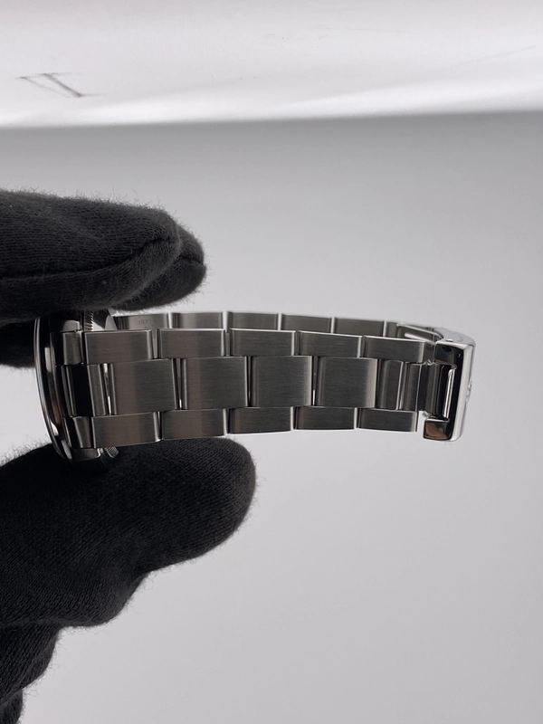 Rolex Oyster Perpetual Black Stick Dial on Oyster Ref. 77080 Papers 1999 view 5