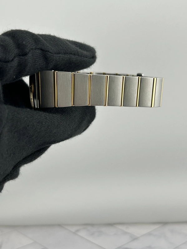 Omega Constellation Gold / Diamond Markers Dial on 2 Tone 18k Yg/Ss Ref. 123.20.24.60.58.001 view 5