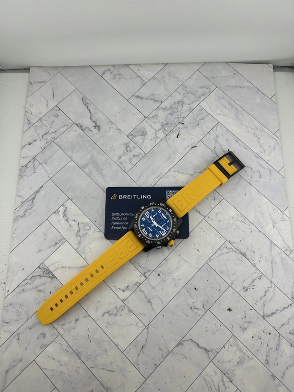 Breitling Endurance Pro Black Dial on Rubber Strap Ref. X82310A41B1S1 Card 2026 view 7