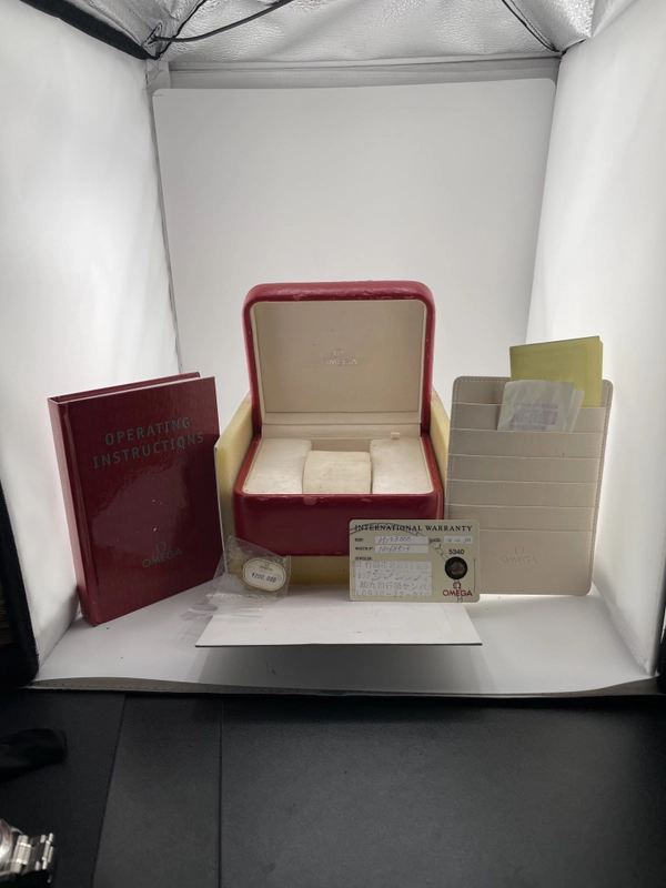 Omega Speedmaster Date Silver Dial on Stainless Steel Bracelet Ref. 3513.30 Complete 2014 view 7