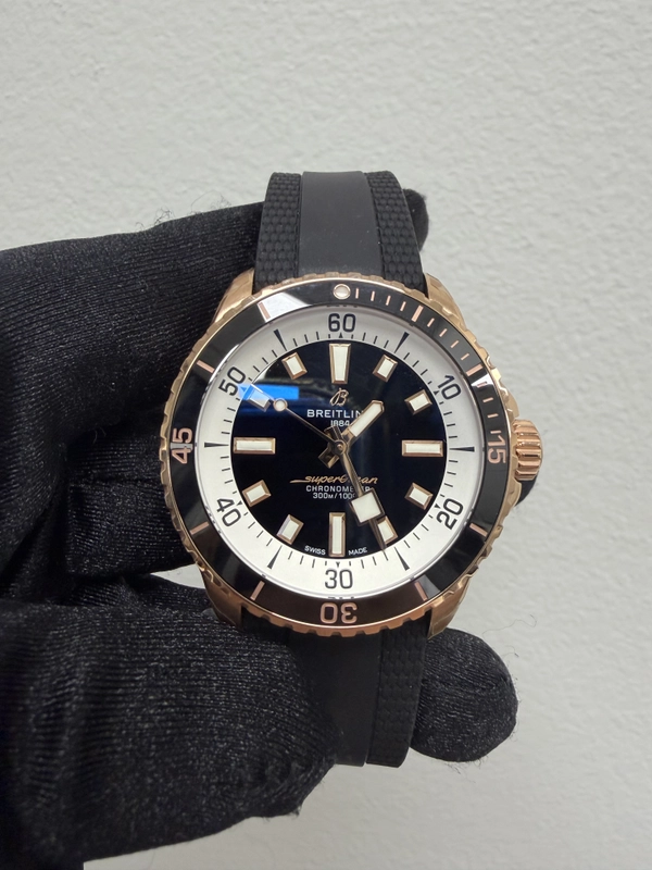 Breitling Superocean Automatic Black Dial on Rubber Strap Ref. R17375211B1S1 Card 2026 view 2