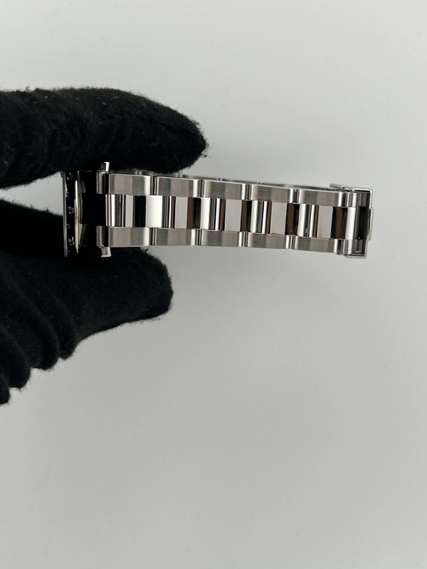 Rolex Datejust 31 White Mop /Roman Numerals Dial on Oyster Steel Bracelet Ref. 178344 Card 2014 view 5