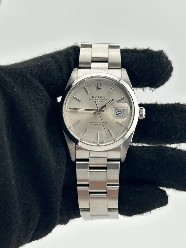 Rolex Oyster Perpetual Date Silver Stick Dial on Oyster Steel Bracelet Ref. 15000 1988 view 2