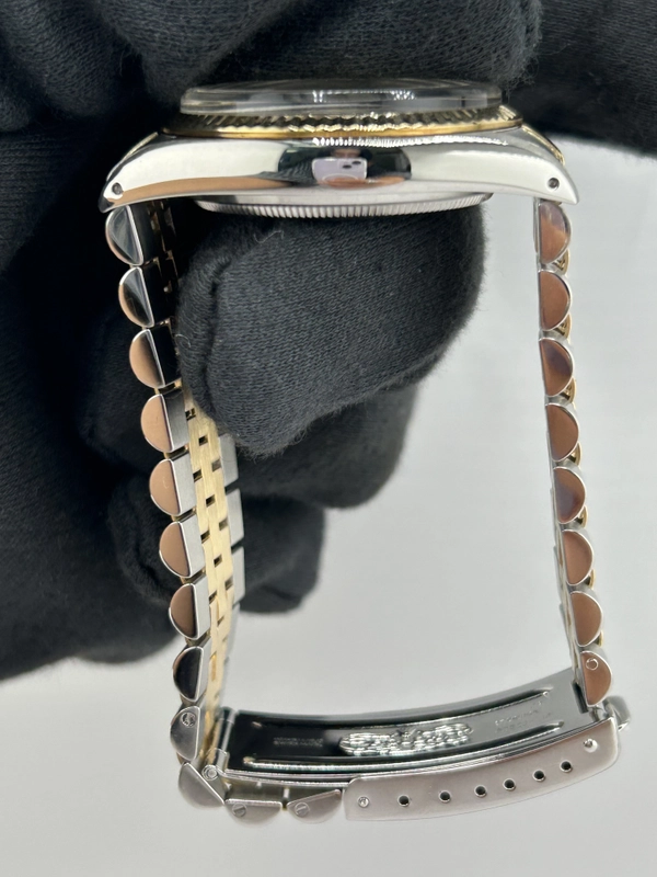 Rolex Datejust Champagne Stick Dial on D Link Jubilee Bracelet Ref. 16013 1987 view 6