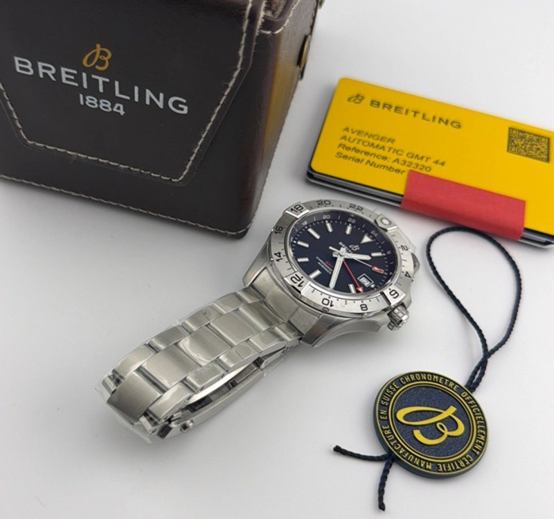 Breitling Avenger Automatic GMT Black Dial on Bracelet Ref. A32320101B1A1 Card 2026 view 7