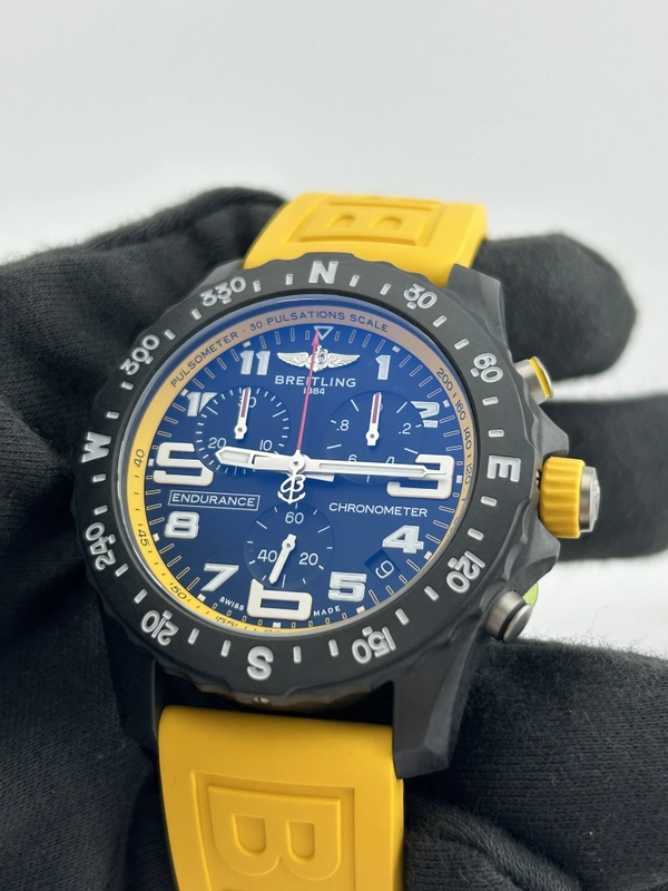 Breitling Endurance Pro Black Dial on Rubber Strap Ref. X82310A41B1S1 Card 2026 view 3