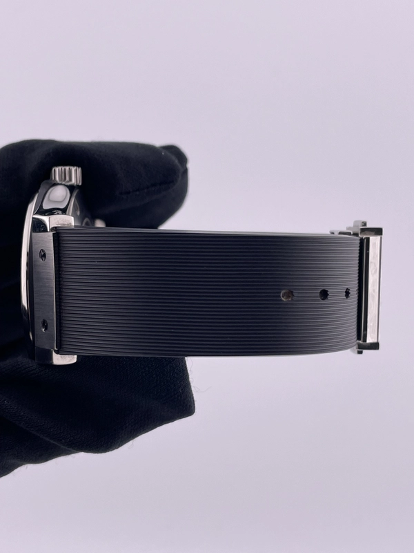 Hublot Classic Fusion Black Dial on Rubber Strap Ref. 542.NX.1270.RX view 6