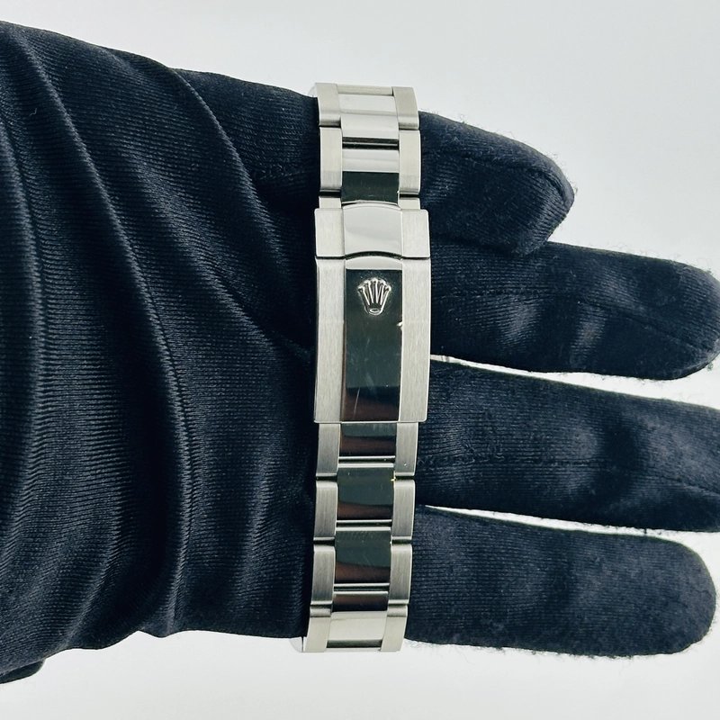 Rolex Datejust Dark Rhodium Dial on Oyster Bracelet Ref. 126300 Card 2026 view 4