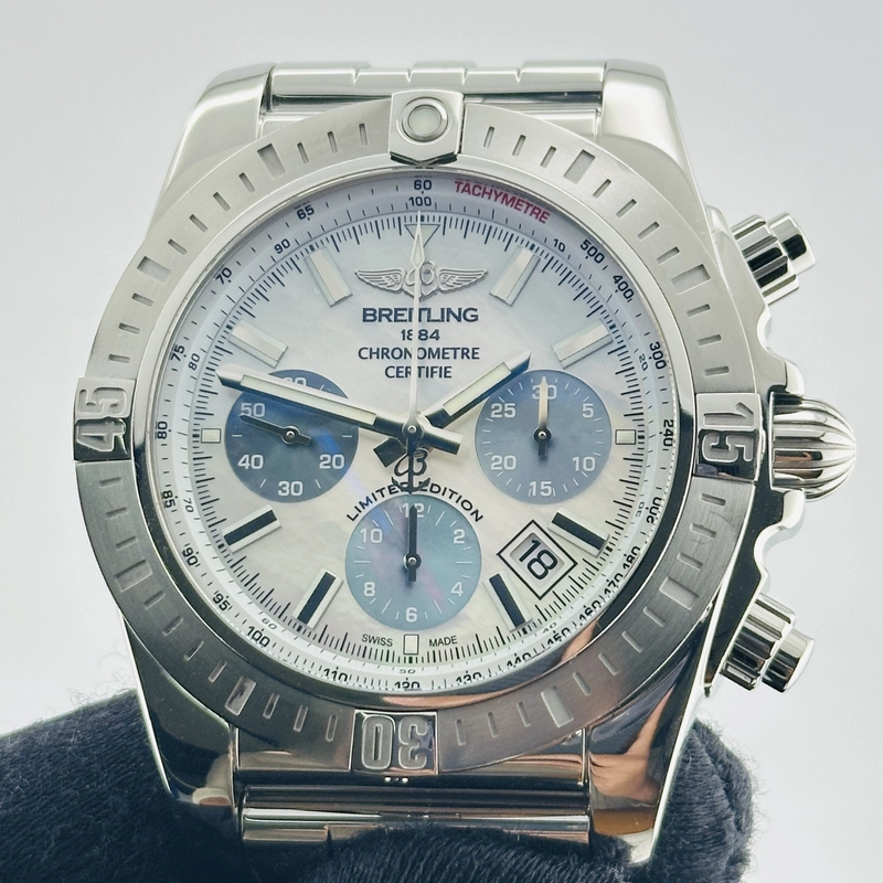 Breitling Chronomat 44 Airbourne Mother Of Pearl Dial on Stainless Steel Bracelet Ref. AB01152A/A813 Card 2020 view 3