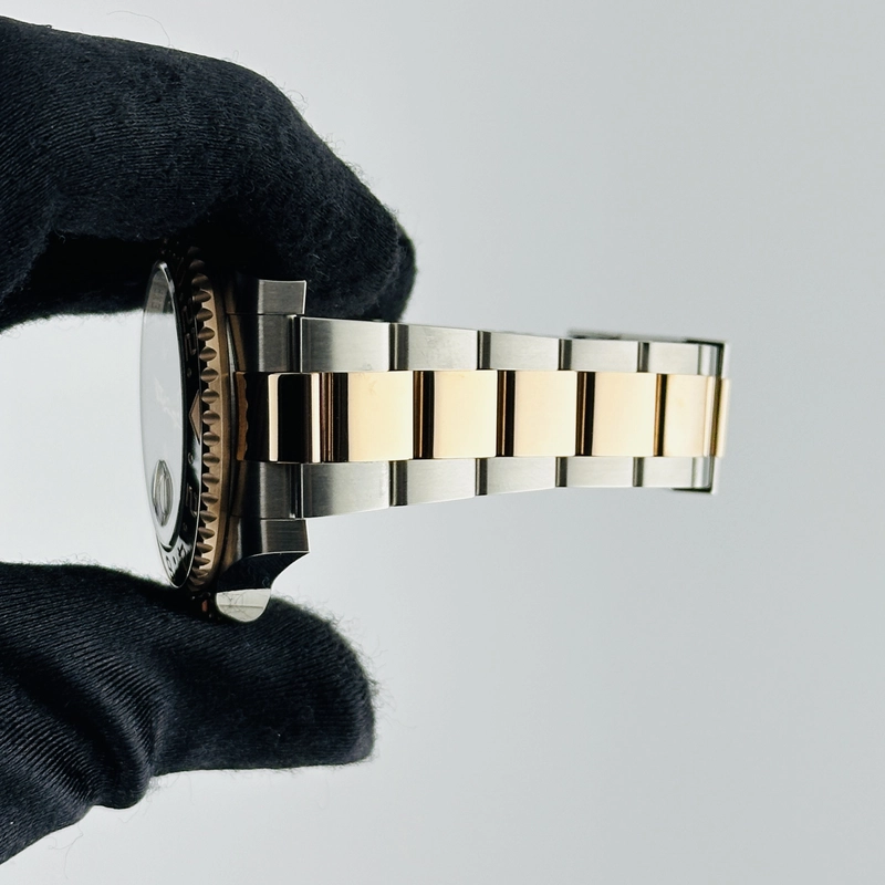 Rolex GMT-Master II "Root Beer" Black Dial on Oyster Bracelet Ref. 126711CHNR Card 2024 view 5