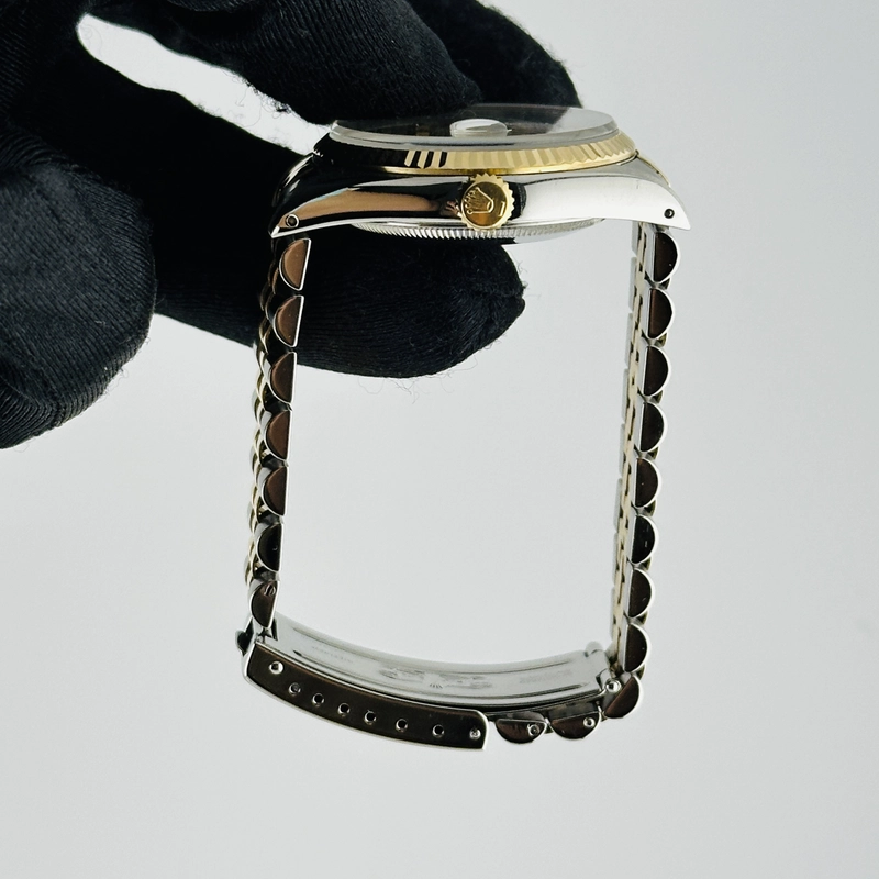Rolex Datejust Champagne Diamond Factory Dial on D Link Jubilee Bracelet Ref. 16233G 1993 view 6