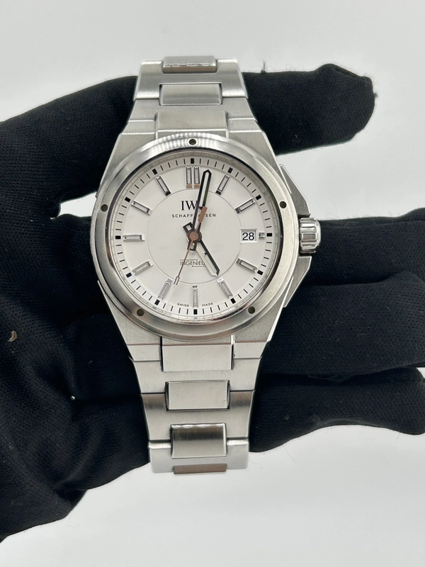 Iwc Ingenieur Silver Dial on Stainless Steel Bracelet Ref. IW323904 Complete 2013 view 2
