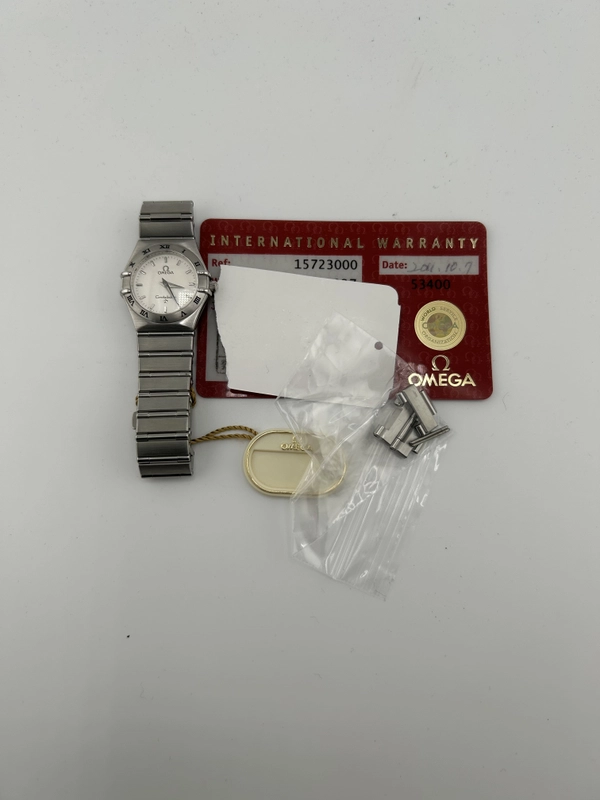 Omega Constellation Silver Dial on Stainless Steel Bracelet Ref. 1572.30.00 Card 2011 view 7