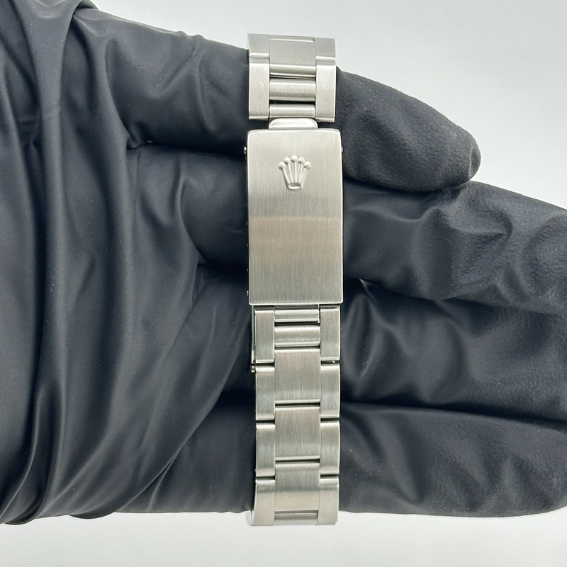 Rolex Datejust Silver Dial on Oyster Bracelet Ref. 78240 Papers 2001 view 4