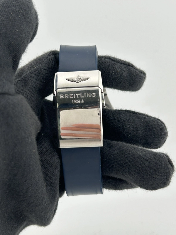 Breitling Avenger Seawolf Blue Dial on Rubber Band Ref. A1733010/C756 Complete 2009 view 4