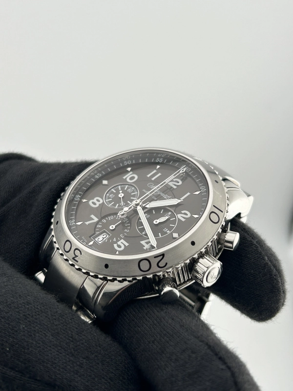 Breguet Type XXI Grey Dial on Stainless Steel Ref. 3810 view 2