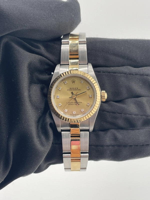 Rolex Oyster Perpetual Gold/ Diamond Markers Dial on Oyster Bracelet Ref. 76193G view 2