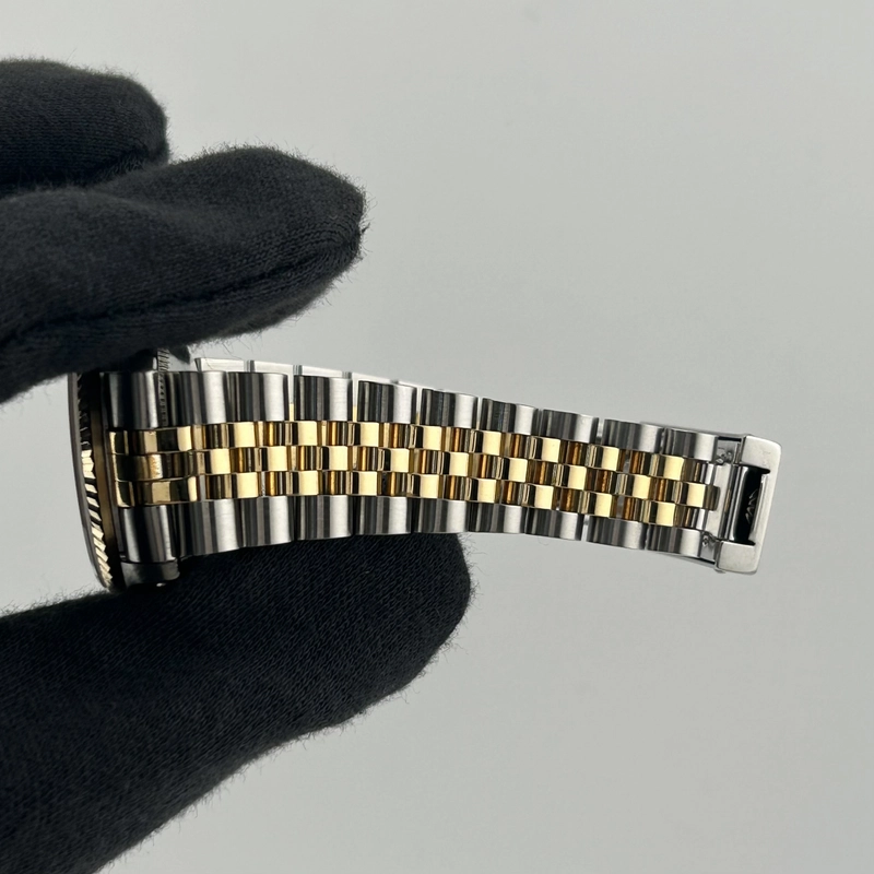 Rolex Datejust White Roman Dial on D Link Jubilee Bracelet Ref. 68273 1991 view 5