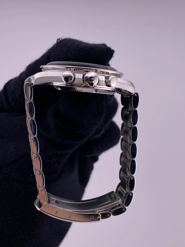 Omega Speedmaster Hesalite Black Dial on Stainless Steel Ref. 3572.5 view 6