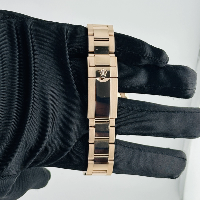 Rolex GMT-Master II "Root Beer" Black Dial on Oyster Ref. 126715CHNR Card 2021 view 3