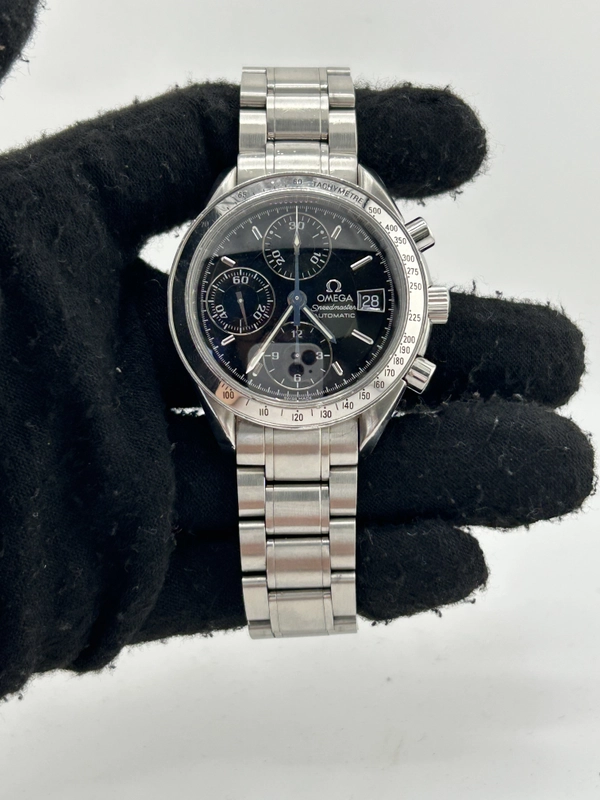 Omega Speedmaster Black Dial on Stainless Steel Bracelet Ref. 3513.50.00 view 2