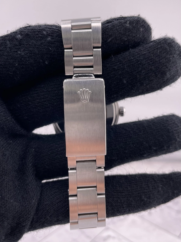 Rolex Oyster Perpetual Date Silver Stick Dial on Oyster Ref. 15000 1987 view 4