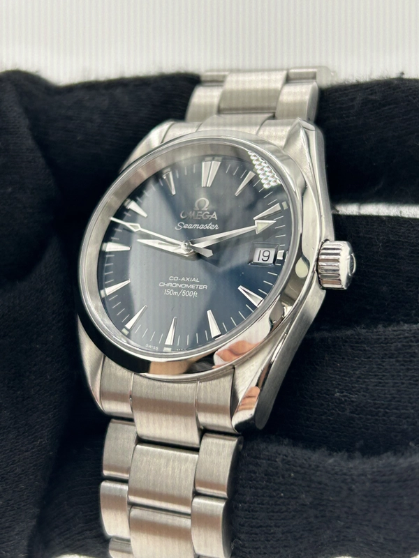 Omega Seamaster Aqua Terra 150m Blue Dial on Stainless Steel Bracelet Ref. 2504.80.00 Complete view 3