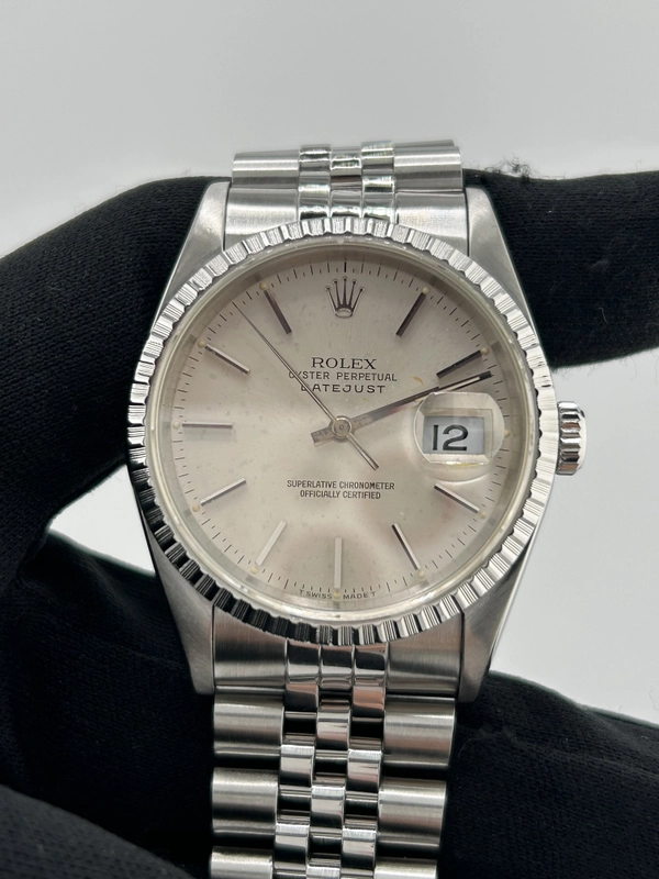 Rolex Datejust Silver Stick Dial on Jubilee D Link Bracelet Ref. 16220 1992 view 3