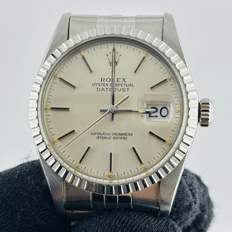 Rolex Datejust Silver Stick Dial on Jubilee D Link Bracelet Ref. 16030 1982 view 2
