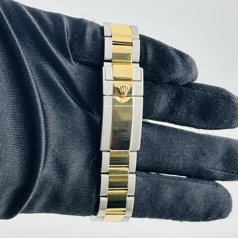 Rolex GMT-Master II Black Dial on Oyster Bracelet Ref. 116713 2008 view 2