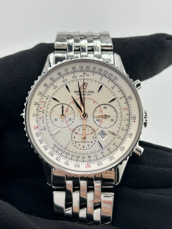 Breitling Navitimer Montbrillant White Dial on Stainless Steel Bracelet Ref. A41370 view 3