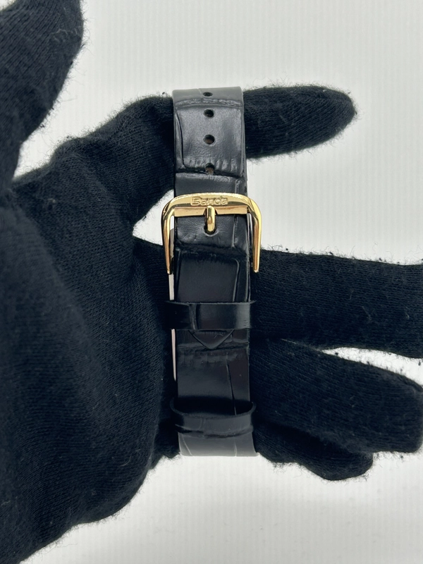 Rolex Datejust 36 Champagne Stick Dial on Generic Black Leather Strap Ref. 16233 1989 view 4