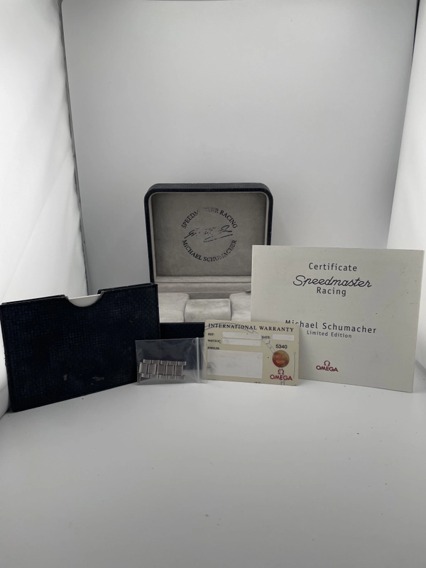 Omega Speedmaster Racing Black Dial on Stainless Steel Bracelet Ref. 3519.50 Complete Open Date view 7