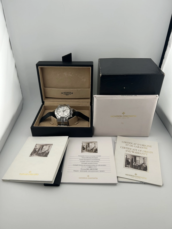 Vacheron Constantin Overseas Silver Dial on Stainless Steel Ref. 49140/423A-8790 Complete 2004 view 7