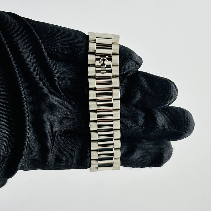 Rolex Day-Date Black Diamond Dial on President Ref. 218239 Card 2010 view 4