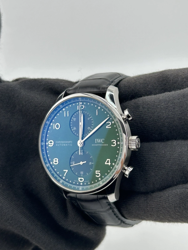 Iwc Portugieser Chronograph Green Dial on Leather Strap Ref. IW371615 Complete 2020 view 3