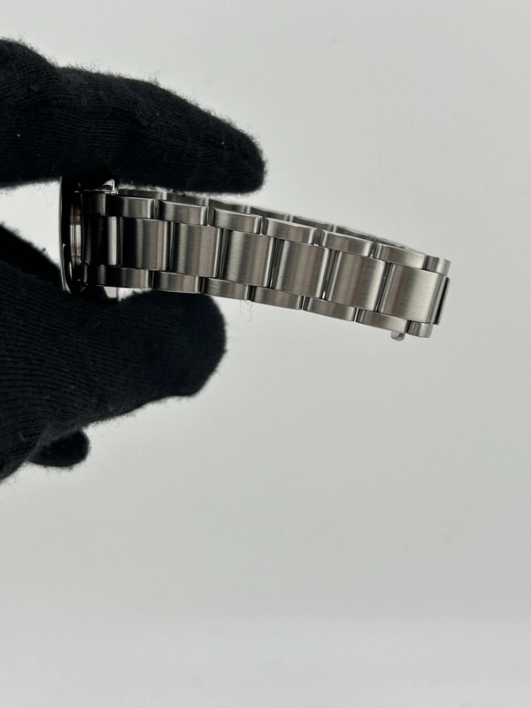 Omega Seamaster Date Blue Dial on Stainless Steel Bracelet Ref. 2577.80.00 Card 2006 view 5