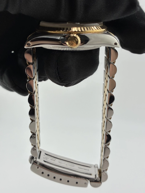 Rolex Datejust Champagne Diamond Dial on Jubilee Ref. 68273G 1987 view 6