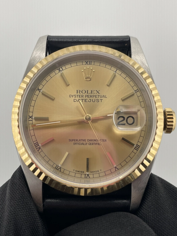 Rolex Datejust 36 Champagne Stick Dial on Generic Black Leather Strap Ref. 16233 1996 view 3