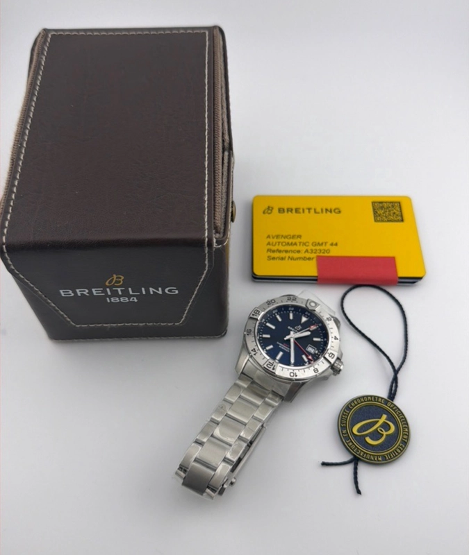 Breitling Avenger Automatic GMT Black Dial on Bracelet Ref. A32320101B1A1 Card 2026 view 6