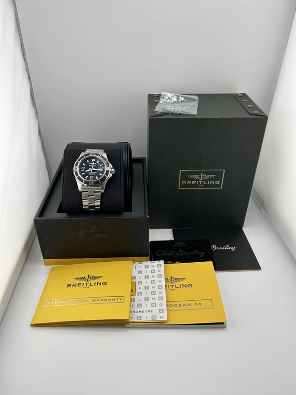 Breitling Superocean 44 Black Arabic Numerals Dial on Stainless Steel Bracelet Ref. A17391/A188B77PRS Complete 2013 view 8